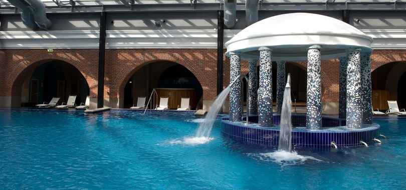 Palace Bridge Hotel