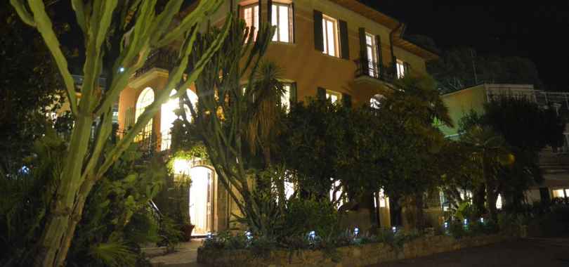 Hotel La Scogliera