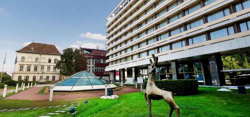 Aro Palace Hotel