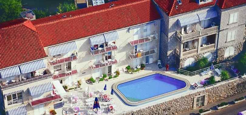 Hotel Komodor