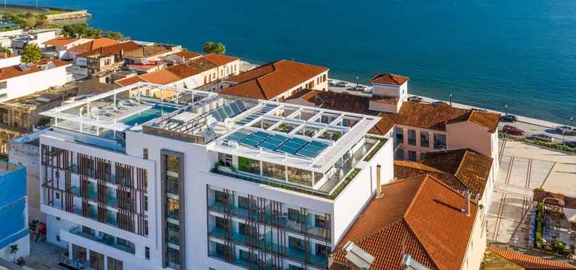 Las Hotel & Spa