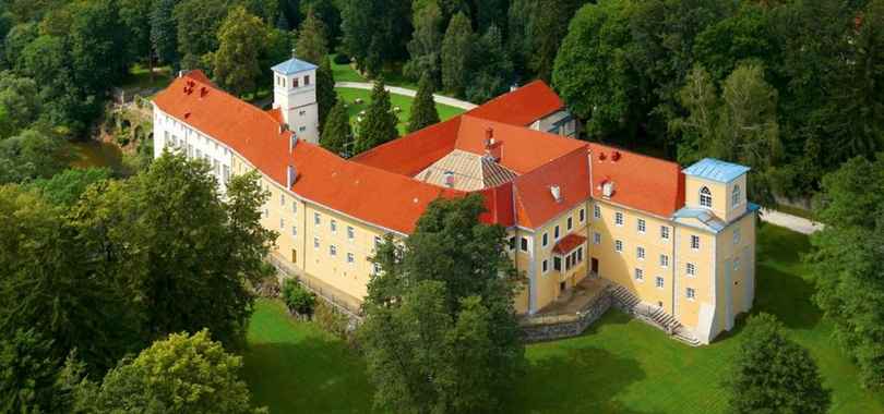 Zamek na Skale