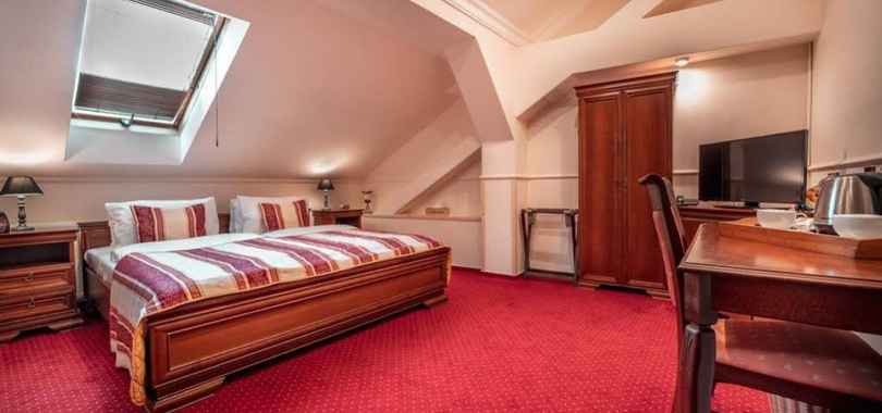 Hotel Capital