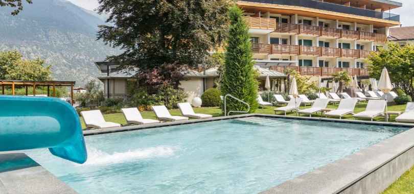 Hotel Paradies