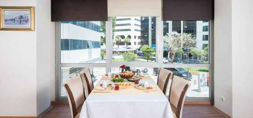 Ismira Hotel