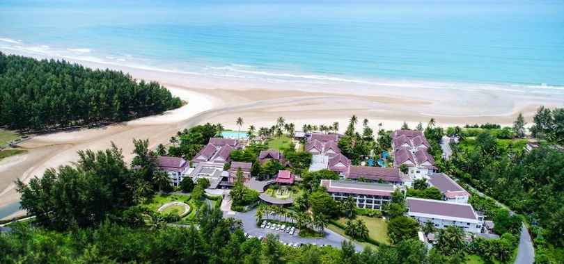 Apsara Beachfront Resort & Villa