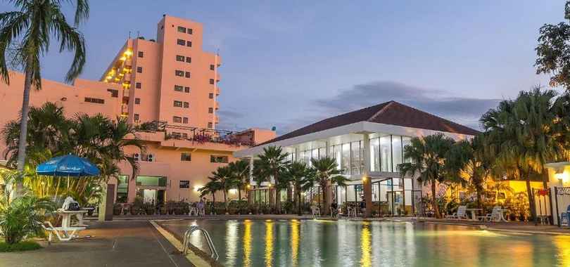 Ban Chiang Hotel