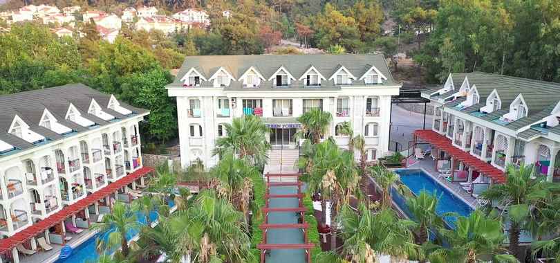 Green Forest Holiday Village