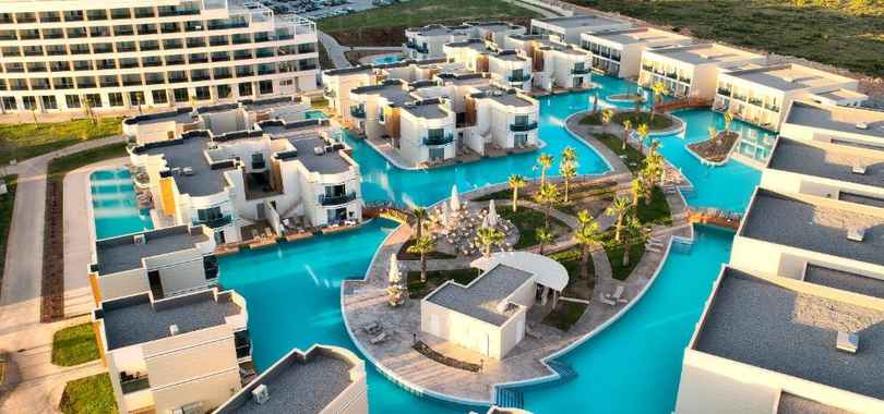 Aquasis De Luxe Resort & Spa