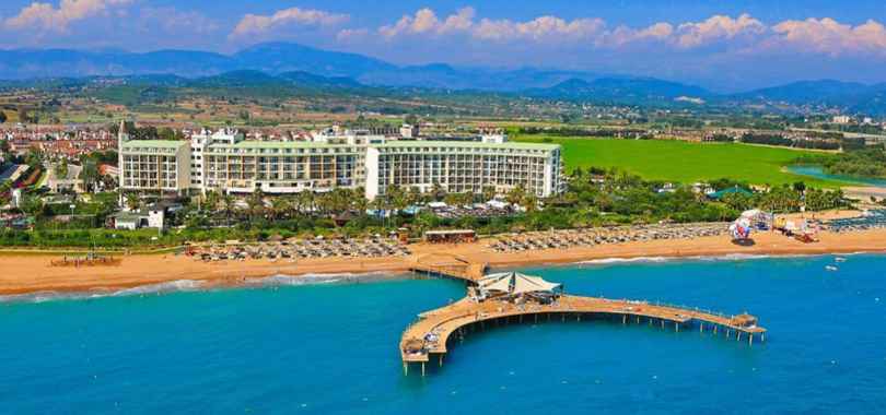 Lyra Resort & Spa