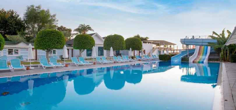 Armas Beach Hotel
