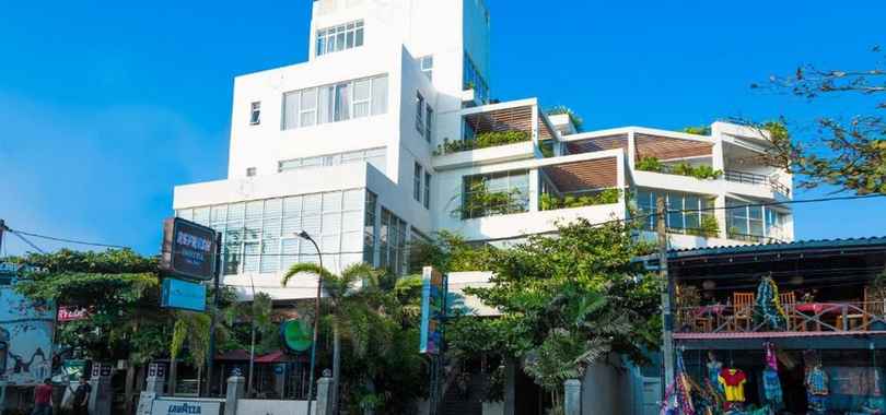 Refresh Hotel