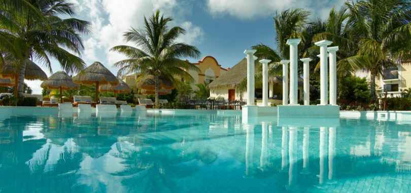 Grand Palladium Colonial Resort & Spa