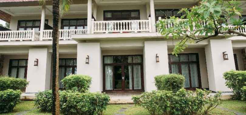 Lapochine Beach Resort