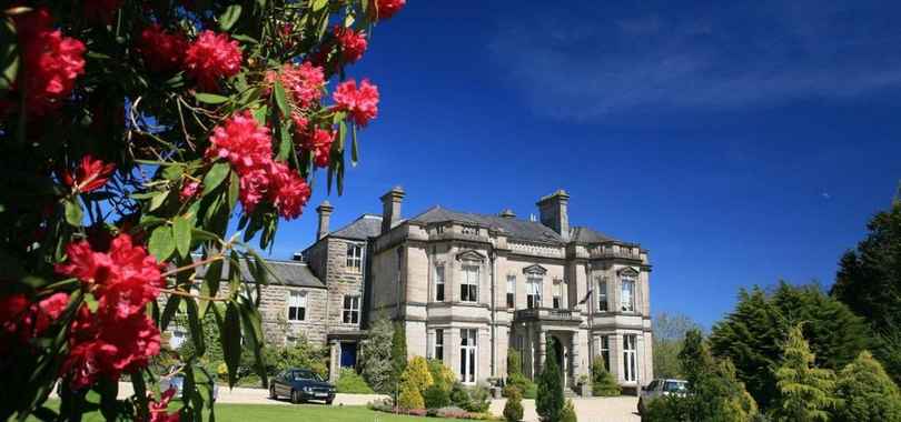 Tre-Ysgawen Hall