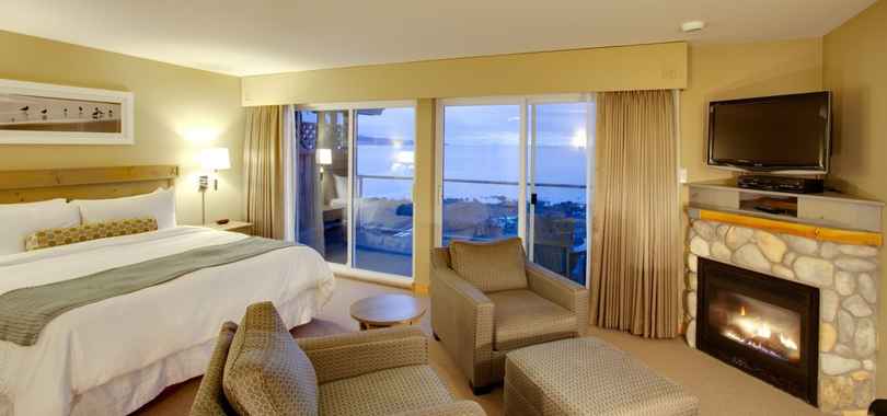 Kingfisher Oceanside Resort and Spa
