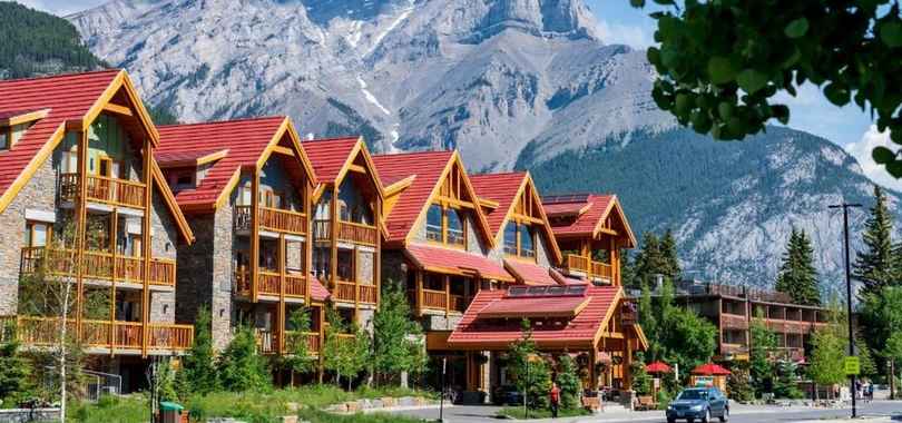 Moose Hotel And Suites