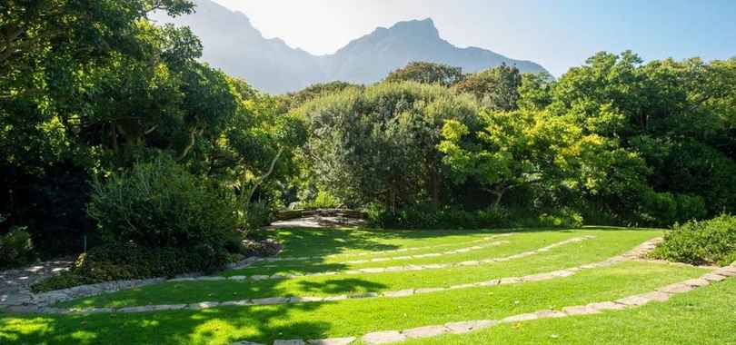 Vineyard Hotel