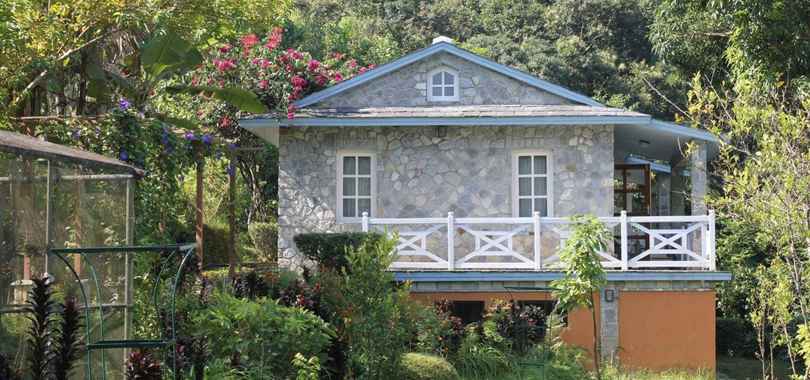 The Begnas Lake Resort & Villas
