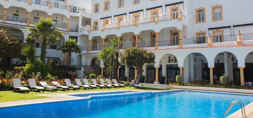 El Minzah Hotel