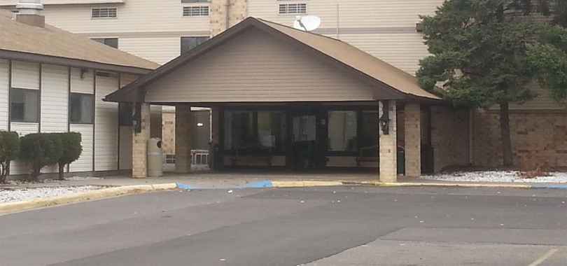 Norwood Inn & Suites - Roseville