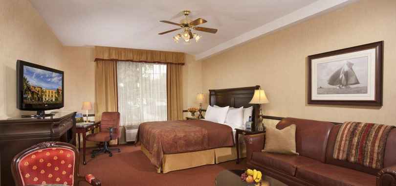 Ayres Suites Mission Viejo