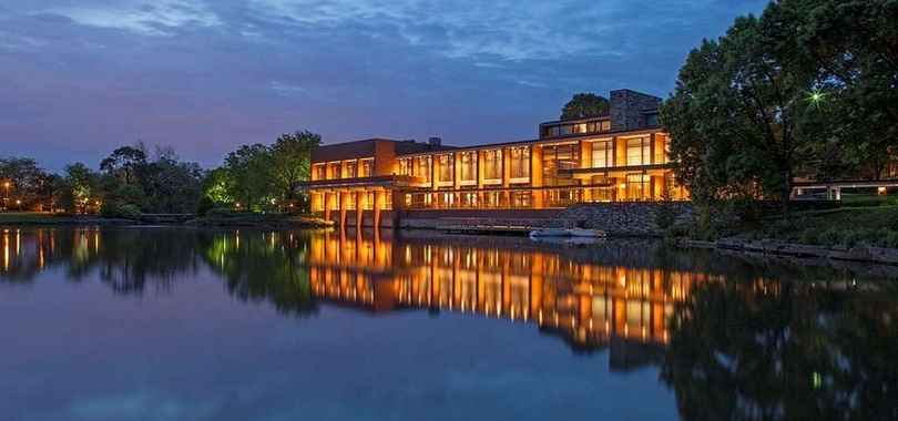 Hyatt Lodge