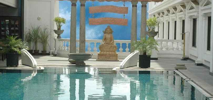 Anandha Inn
