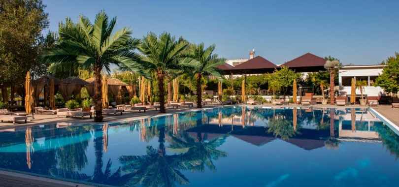 Cross Resort Hotel