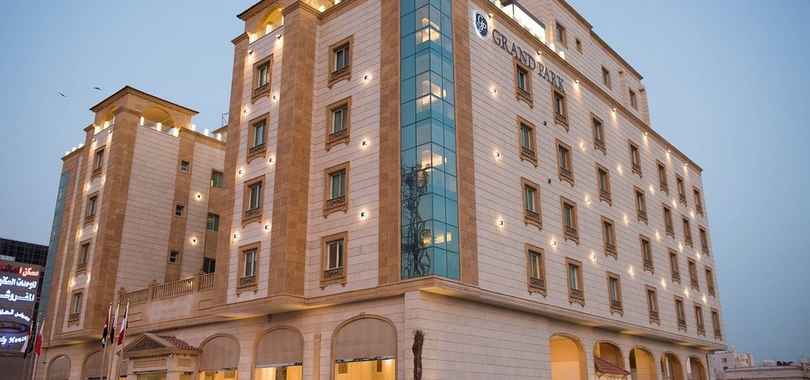 Grand Park Hotel