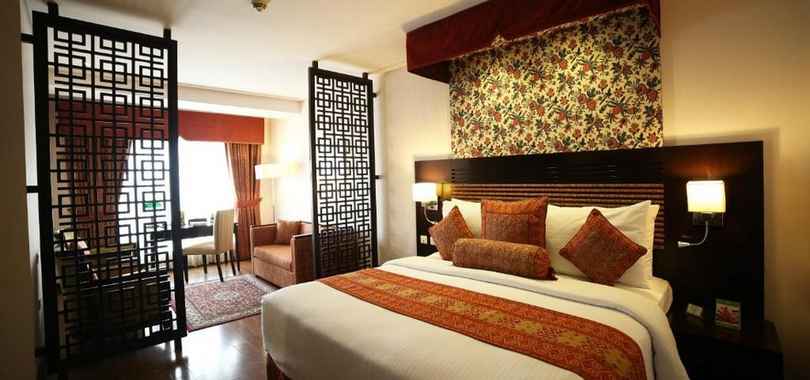 Park Lane Hotel