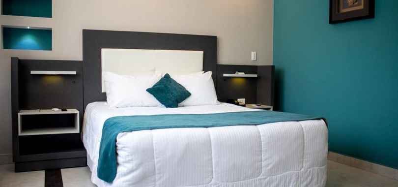 Hotel Camino Plaza