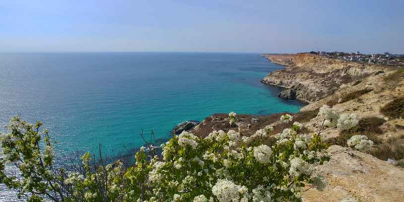 7 хороших санаториев в Крыму для отдыха и лечения в 2025 году