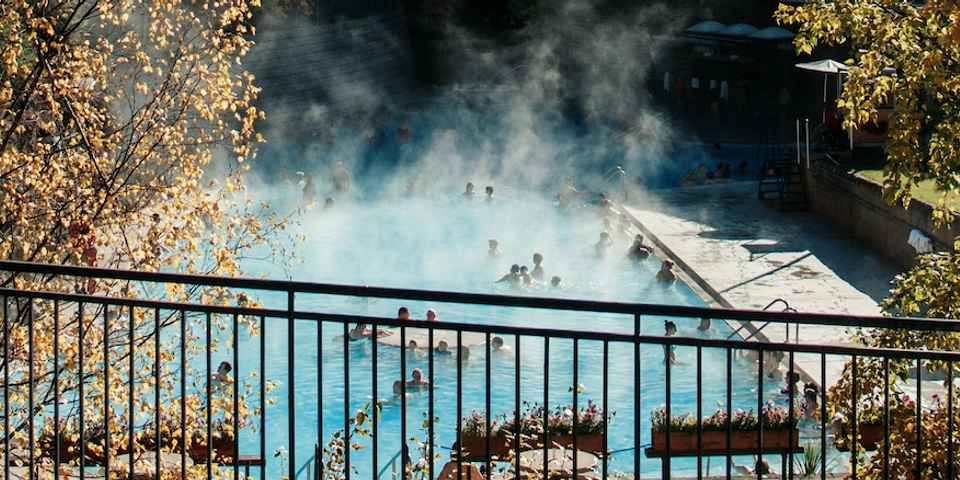 Открытый бассейн зимой