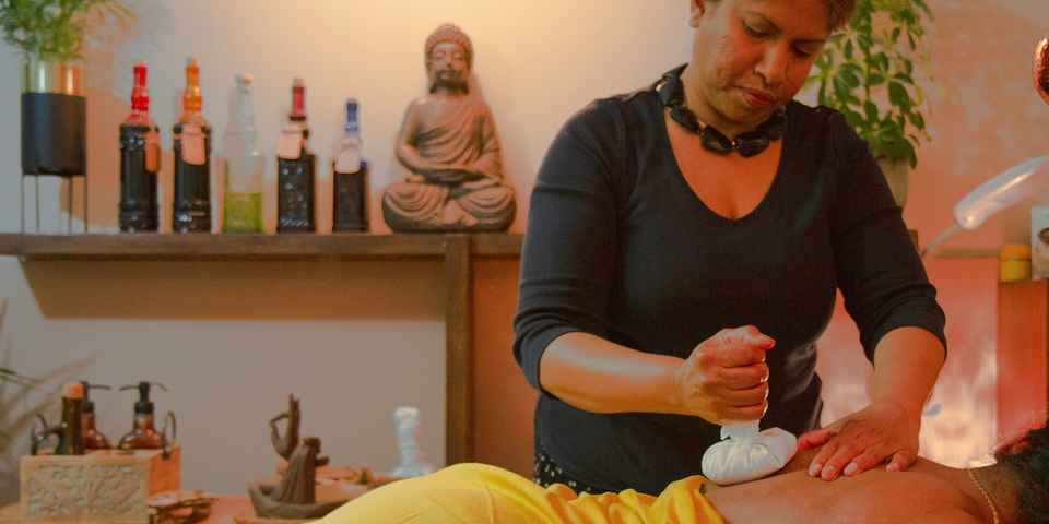 Пройти процедуры аюрведы