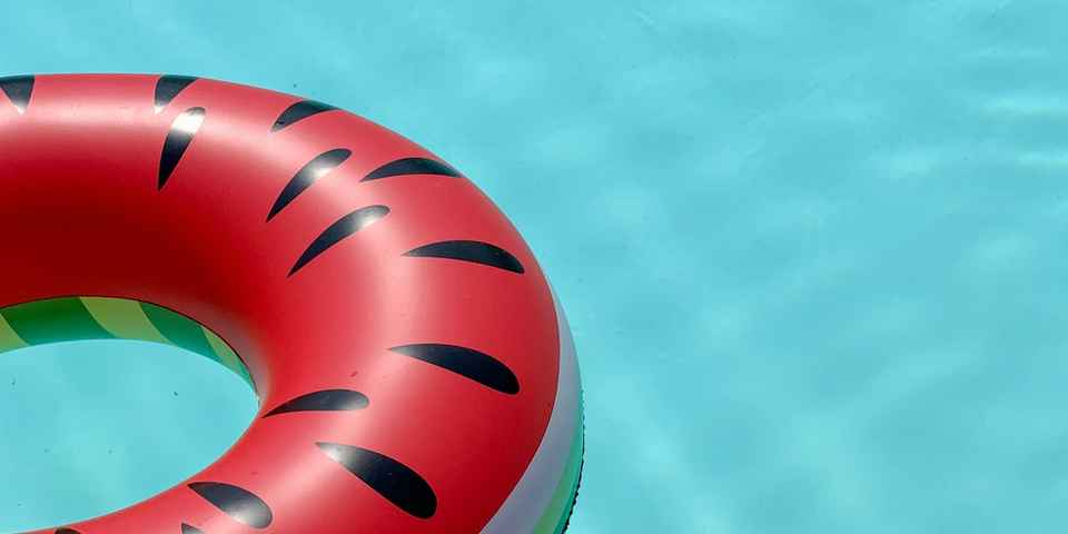 Отели с бассейном и шведским столом