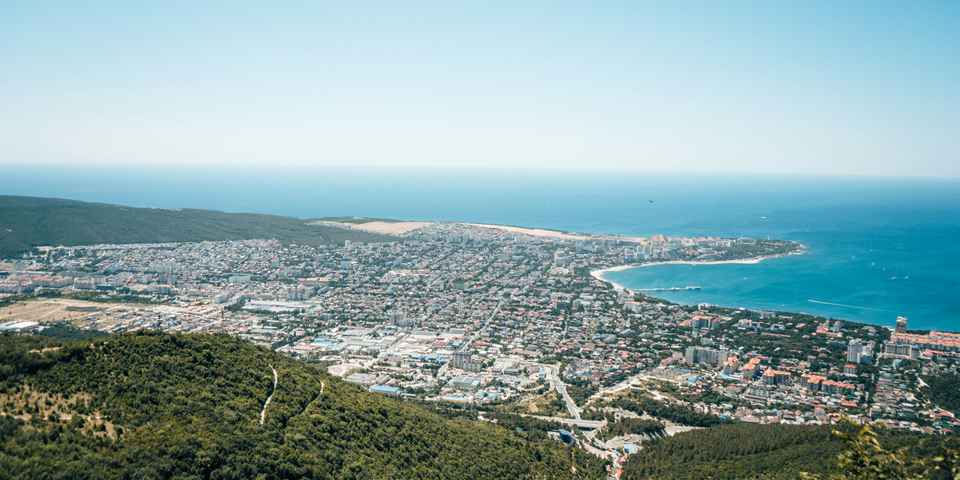 <b>недорогие санатории геленджика на 2025 год</b>