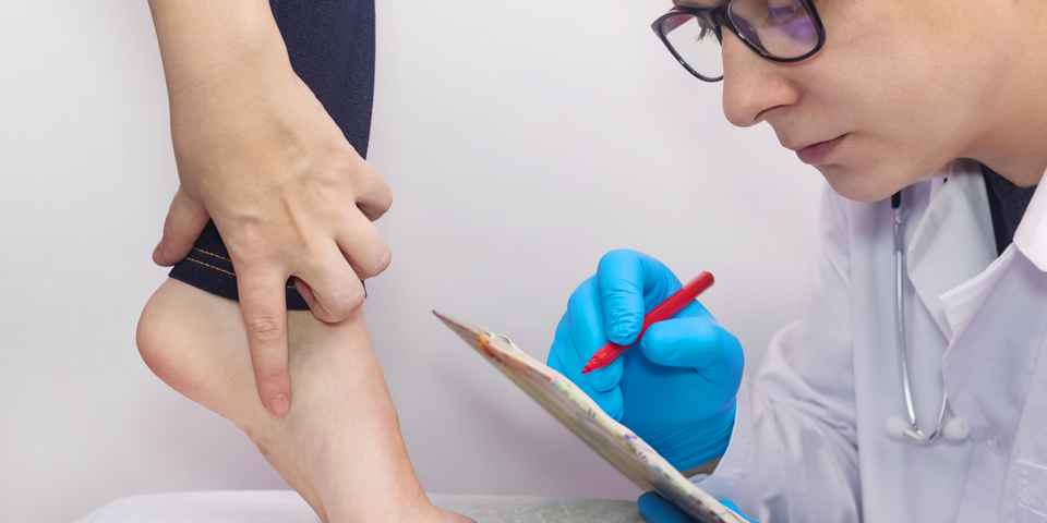 Как вылечить пяточную шпору